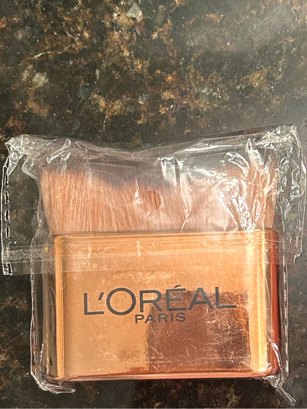 L'Oréal Paris Body Brush